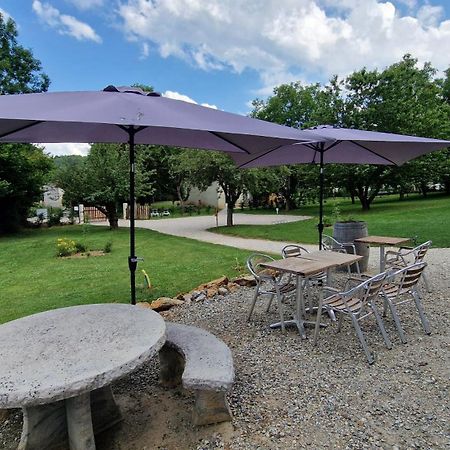 Lodge Tente Les Pommiers Glamping O Rendez-Vous En Demi-Pension Roquefeuil Ngoại thất bức ảnh